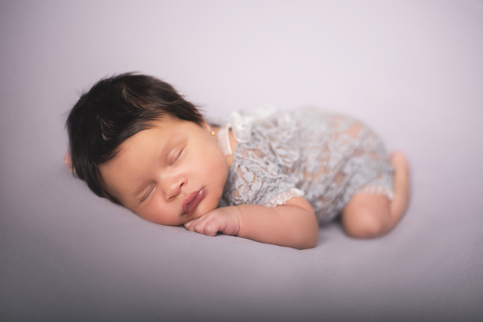 ¿cuál Es El Momento Ideal Para Realizarle Una Sesión De Fotos A Tu Bebé Recién Nacido En