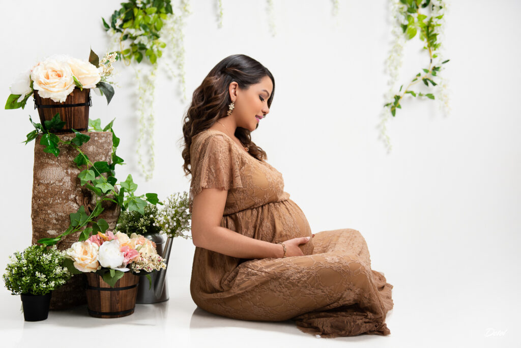 Sesión fotográfica de estudio del embarazo de Ana en Santo Domingo