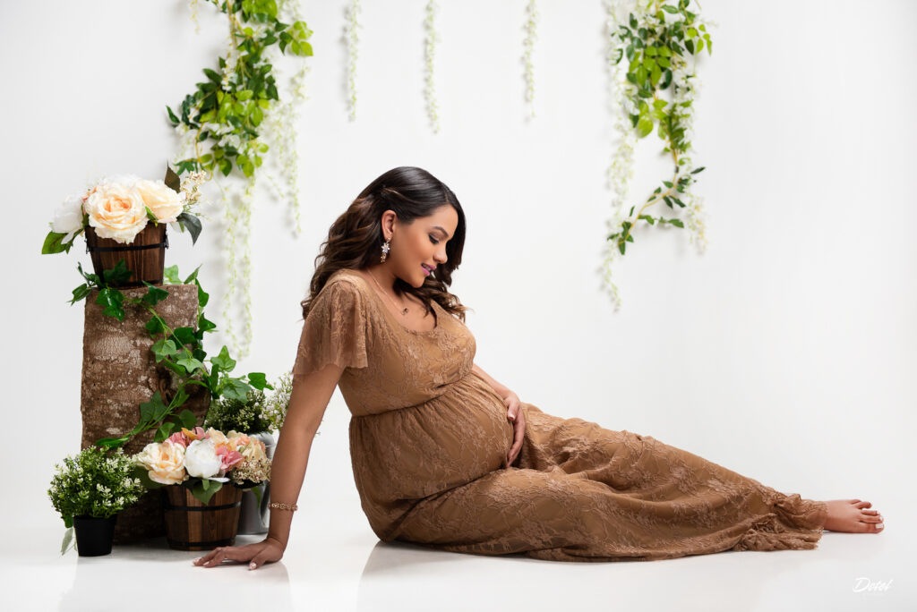 Sesión fotográfica de estudio del embarazo de Ana en Santo Domingo