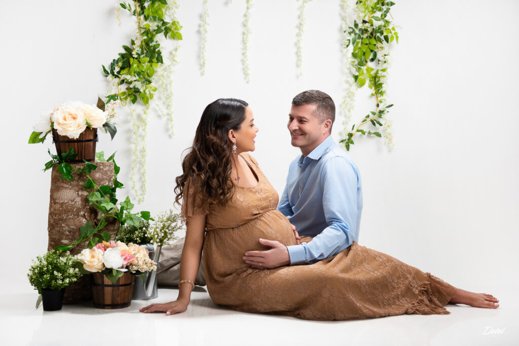 Sesión fotográfica de estudio del embarazo de Ana en Santo Domingo